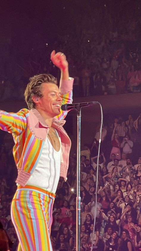 oBvIoUsLy_penni's tweet photo. 26th of august. 2022. 

new york city, u.s.
~ madison square garden https://t.co/ZYBgrx81HY