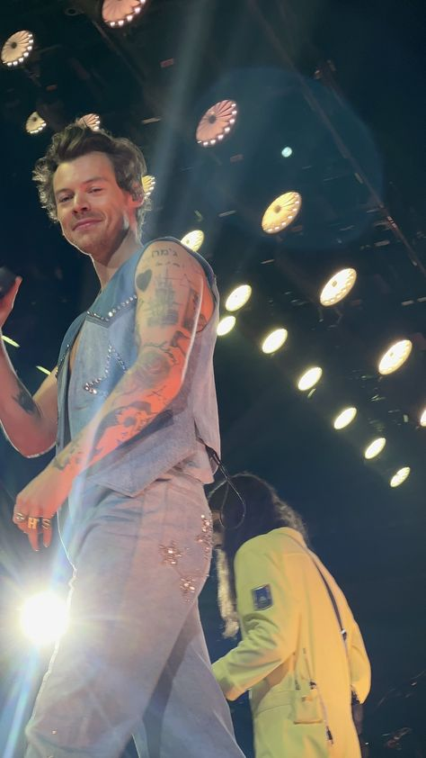 oBvIoUsLy_penni's tweet photo. 28th of august. 2022. 

new york city, u.s.
~ madison square garden https://t.co/CLB9n0OA0k