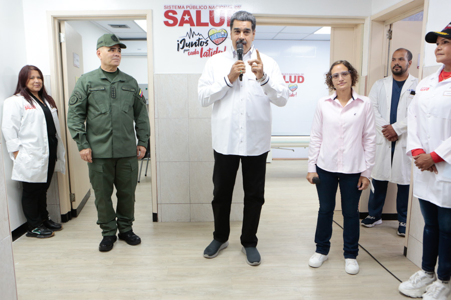 #EnCifras | Durante el primer semestre del 2023, se realizaron 107.068 operaciones a través del Plan Quirúrgico Nacional.

"Agradezco a médicos, médicas, enfermeros, enfermeras y a todo el personal de salud. Esto solo se ve en Venezuela", expresó el Presidente <a href="/NicolasMaduro/">Nicolás Maduro</a>