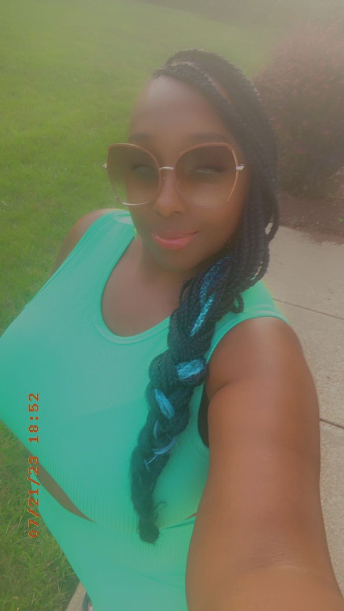 MissShaReCee's tweet image. Getting back on the horse 🐎 

#FirstDateVibes