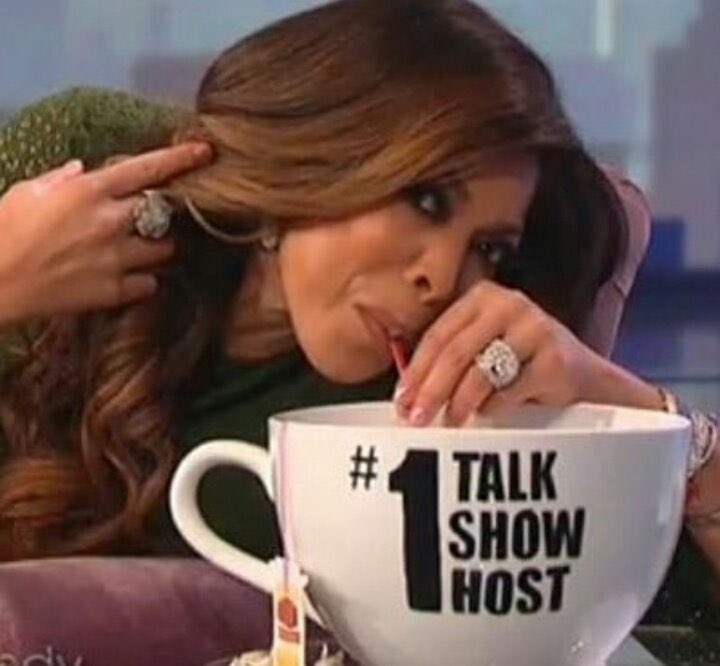 Rose on Twitter "btw Selena’s net worth numbers is completely normal