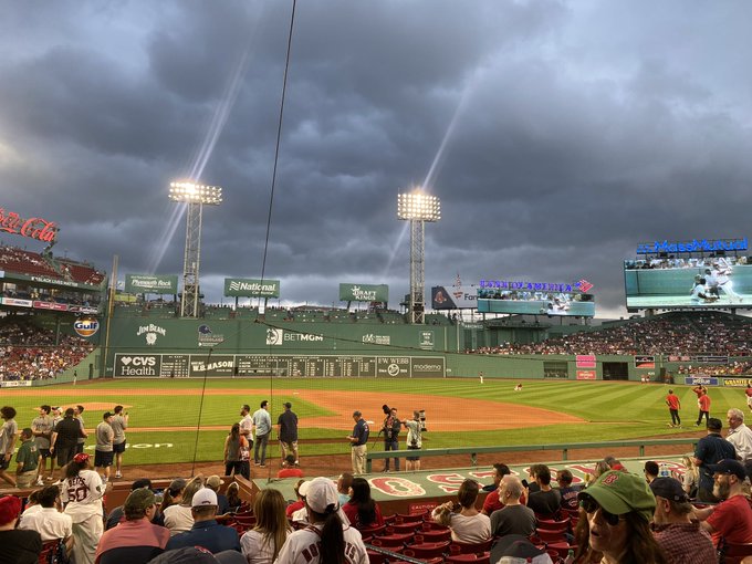 seated for barbenheimer https://t.co/047qJnvgG3