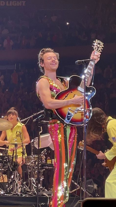 oBvIoUsLy_penni's tweet photo. 21st of september. 2022. 

new york city, u.s.
~ madison square garden https://t.co/BEUswYsvz5