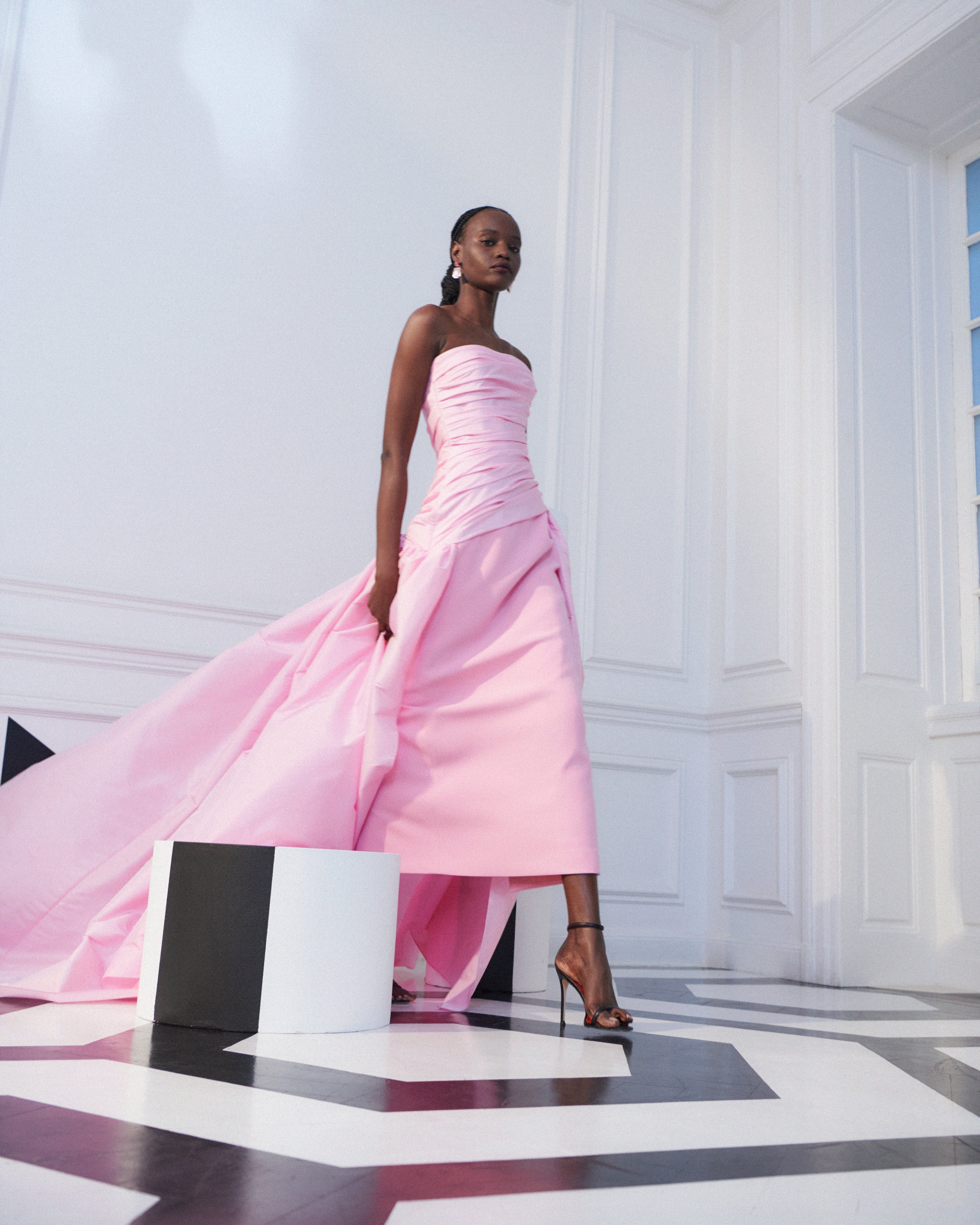 Carolina herrera pink clearance gown