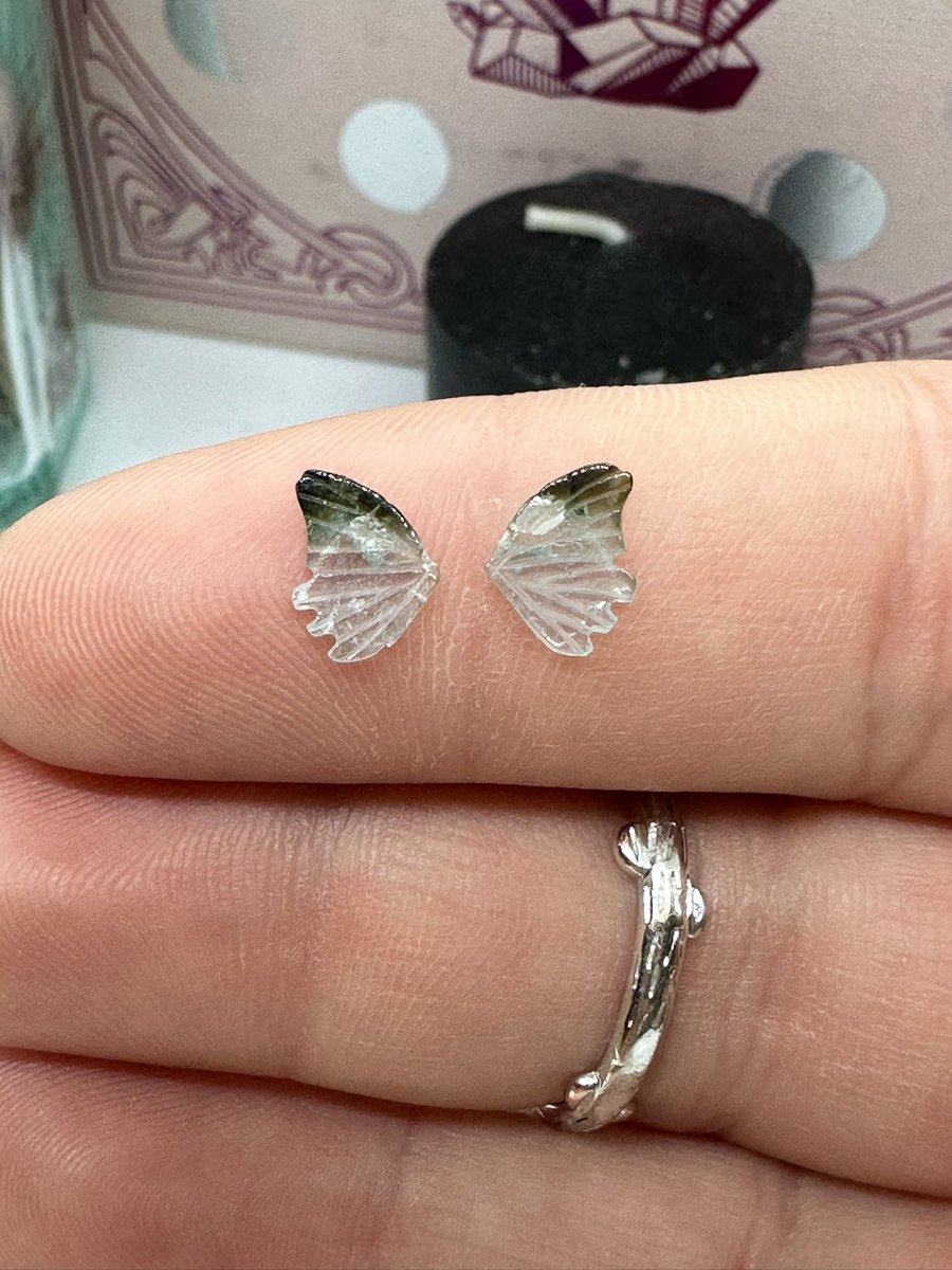 StellStarCo's tweet photo. goal: 2/5

short 3 orders of my goal to reach by the eod Sunday 🥺

if you love crystals, or know someone who does, tag them &amp; check out my shop ✨

prices range from just 25 cents to $120! 

l!nk in bio 🥰
rt to help me find my next customer! 🫶🏻 https://t.co/5gIBeEN3IP