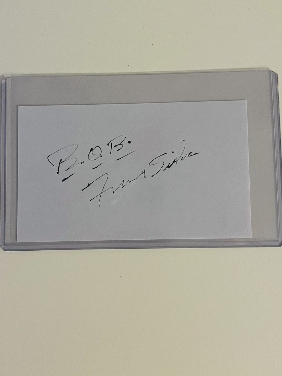 ja5230's tweet photo. ^⚫️^Twin Peaks Giveaway 32^⚫️^ All, I’m going to random off this Frank Silva signed and inscribed B.O.B. index card! It’s straight from atop the convenience store! Please RT and FOLLOW to enter. Random will be on Aug 6th at 10pm. Good Luck! #TwinPeaks #BewareOfBob 🦉🔥🚶🏻 https://t.co/y8U2ds0n3q