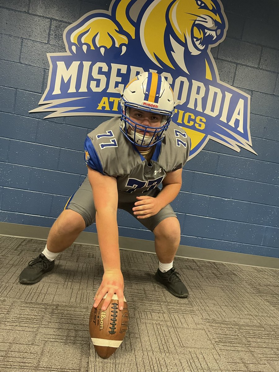 Tyler_Glass_77's tweet photo. Had a awesome 2nd visit @MUCougarsFB  thanks for having me again @K_Price73 @MisericordiaHFC  and the rest of the coaching and campus staff. https://t.co/jhiKxtmgWo