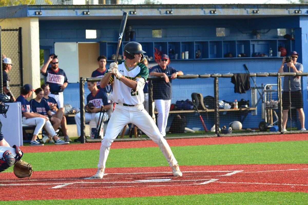 FCSLSnappers's tweet photo. B3 | WE HAVE A TIE GAME FOLKS!!!
Courtesy of @kyle_jones142 and @edgarallvarez RBIs👏👏👏
3-3 | SNAPS! https://t.co/2Gv3PtRuu5