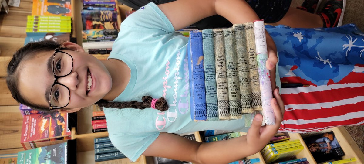 PastorBrock's tweet photo. My lil girl is happy. She scored a set of Nancy Drew, published in 1930. No need to worry about any sneaky ideologies in between those pages. #letkidsbekids #ARkids @ReviewApostolic https://t.co/e2SXjZo3XX