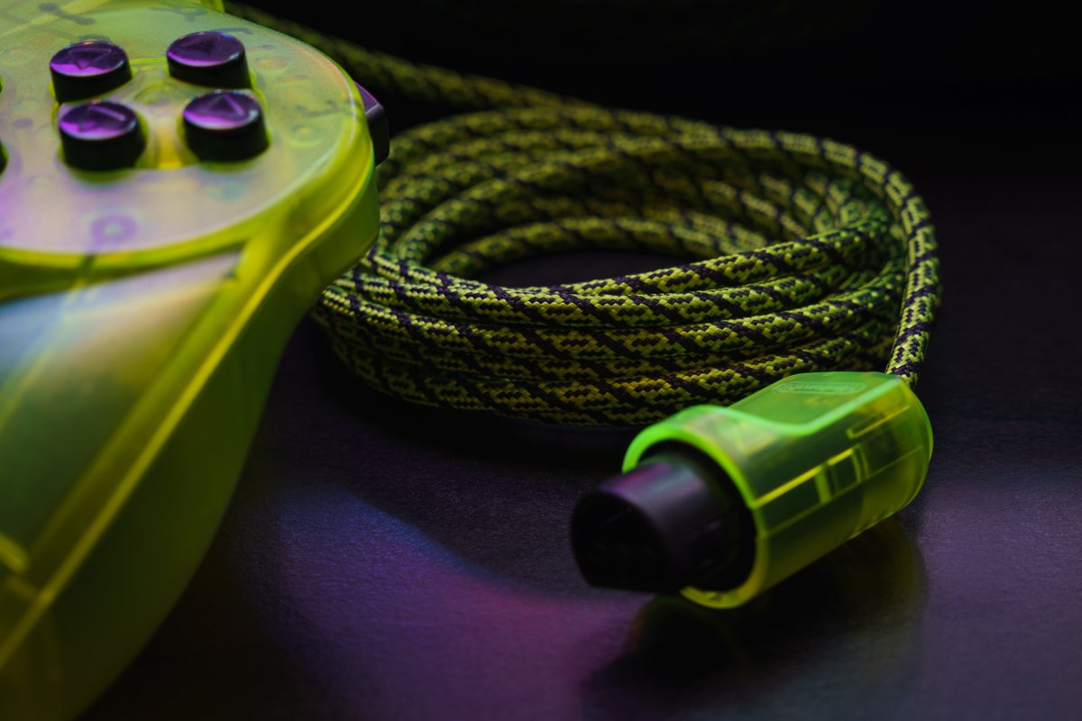 gamrjerome's tweet photo. Newest #n64 build. Done before color scheme with black buttons. Traded with @Bailey_sm64 for the buttons. Check out her store. https://t.co/ZdO6zOLCDB
Not much for specs. Just looks cool.
Tao Nylon Stick
#SS64 Neon Cap
Oem bowl and gears
Neon Green Helix 550 Paracord https://t.co/WvVPLhkhbt