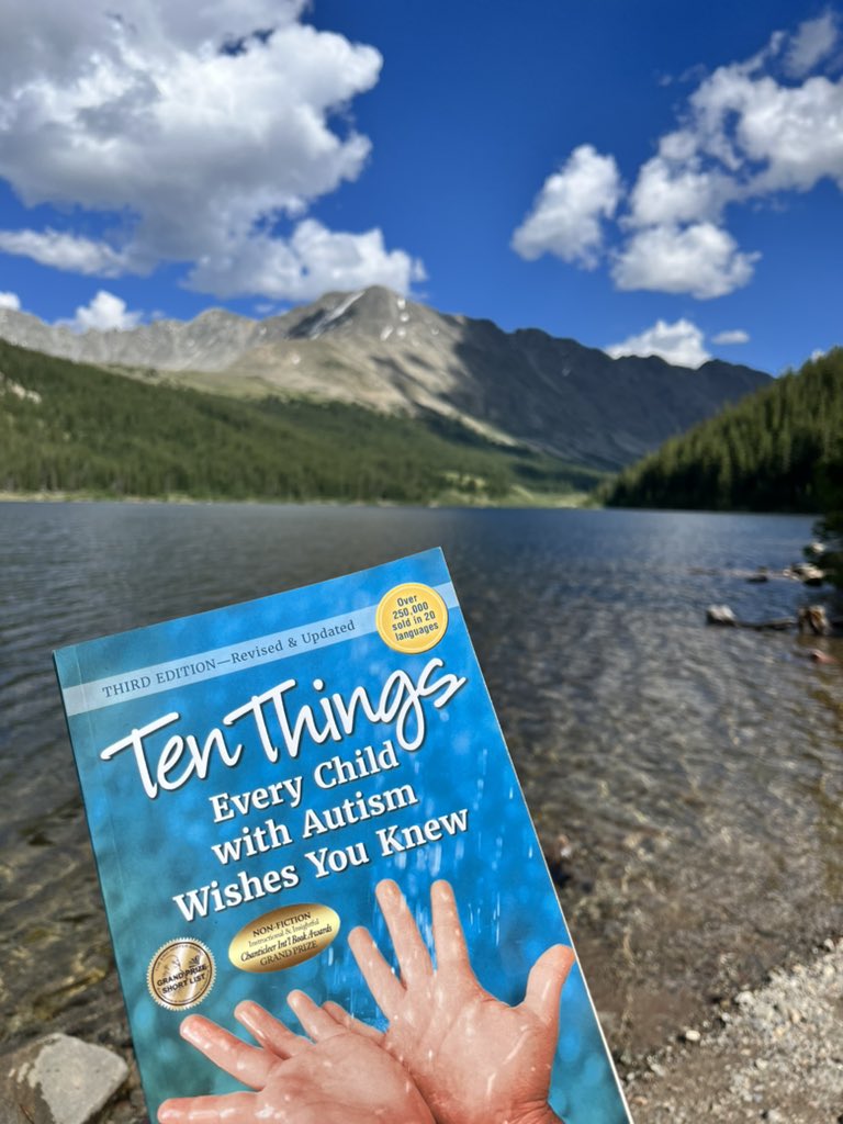 Prepping for the upcoming year with a gorgeous view! ❤️🏔️🌊