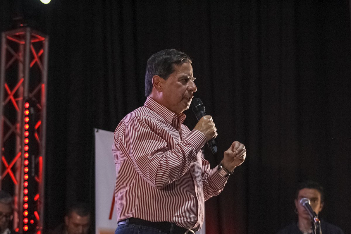 CristoBustos's tweet photo. Continuamos recorriendo Colombia y esta vez el turno es Sogamoso, Boyacá! 🇨🇴 En este encuentro, hablaremos sobre federalismo y la descentralización, temas que tanto hemos pedido. Además, estaremos entregando avales para seguir fortaleciendo nuestra causa. https://t.co/FC4nkM7IOm