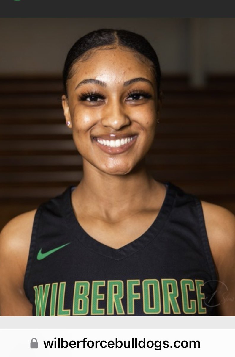 Tan42941240's tweet photo. Happy 19th birthday to my one and only woman child. 🙏🏾😘 proud of you. Love you always. @Derek195 @WilberforceWBB @WilberforceAth1 @PVikes @onimpact3 @SmootTandra @mArGo_Lauren4 https://t.co/iFqLx91RgW