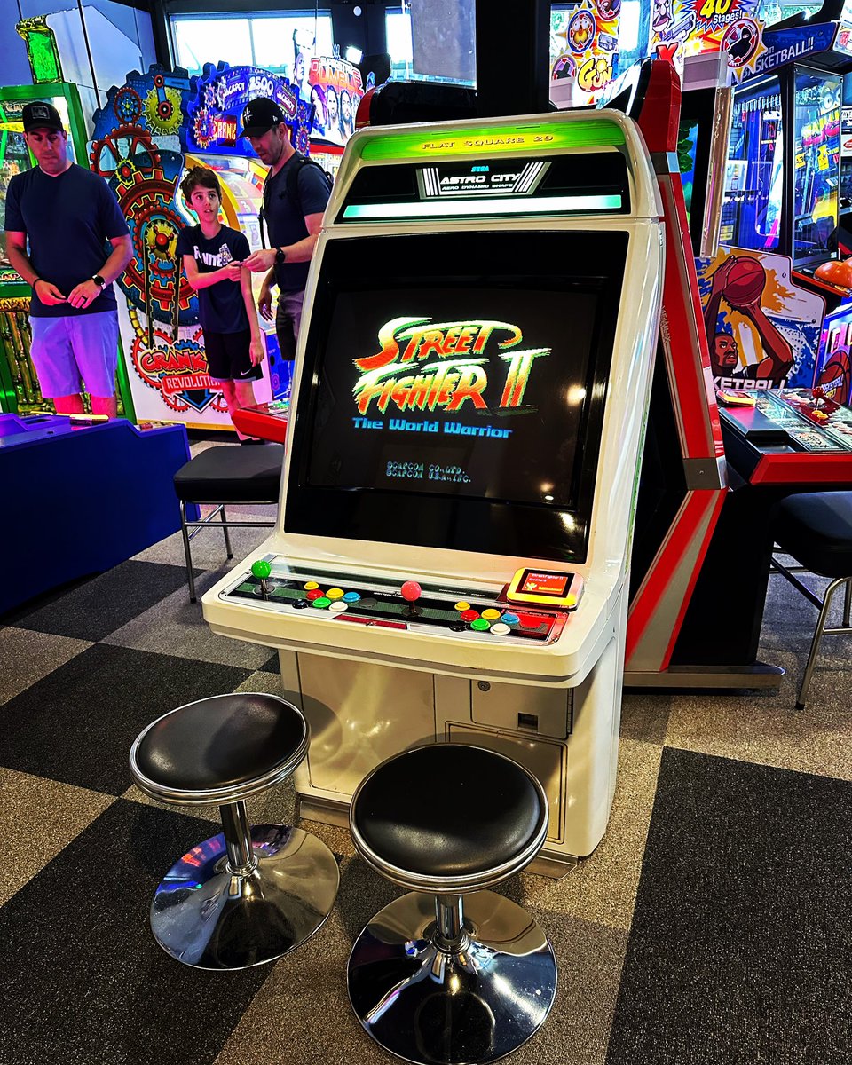 wsarcade's tweet photo. New addition to the floor! Classics never die. #streetfighter #wsarcade #playlocal #alkibeach https://t.co/S9PYVfFQCH