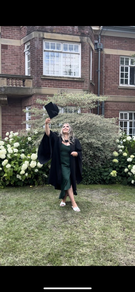 MissMVerity's tweet photo. Could not be more proud of myself. 

Officially graduated with BA (Hons) Primary Science Education with QTS
👩🏻‍🏫🎓🤍 https://t.co/D1ELJavKXu
