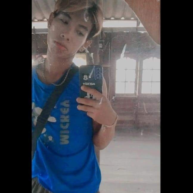 0993530112B's tweet photo. #NewProfilePic https://t.co/IxcRMhjdEy