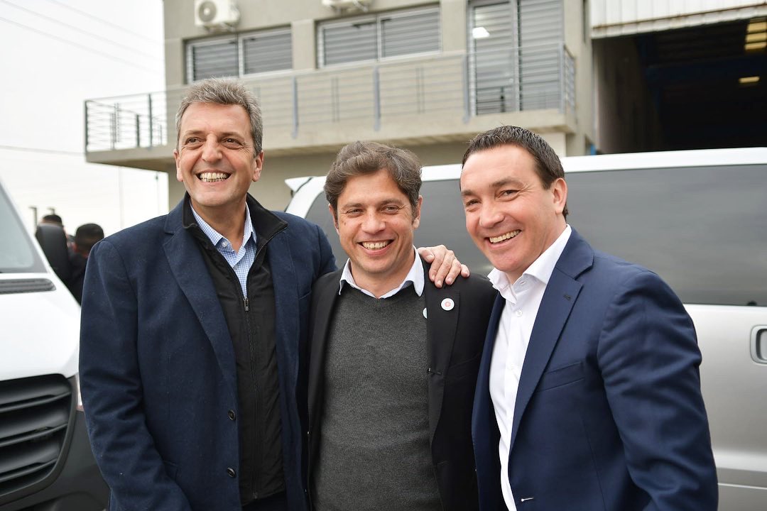 Andreswatsonok's tweet photo. El modelo de país, de provincia y de ciudad que queremos es el que impulse la industria y el empleo. En la recorrida por las empresas del Parque Industrial y Tecnológico con @SergioMassa y @Kicillofok quedó demostrado una vez más que ese el camino para una Patria unida y de pie. https://t.co/dQlikqIjMf
