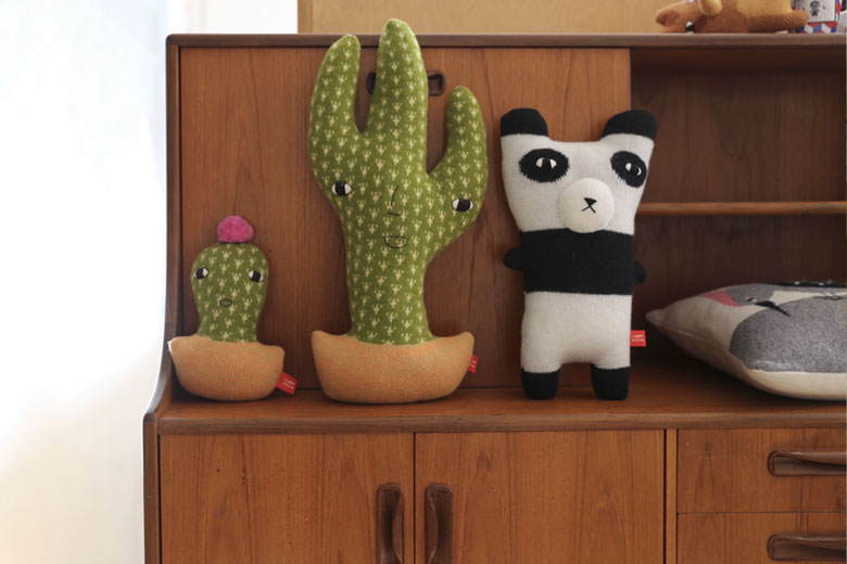 感謝企画

そこまでやるか
価格への挑戦状

なぜその商品が
売れ残ったかを検証

椅子
テーブル
ワゴン
本棚
照明
食器
時計
灰皿
花器
民芸品
文具
アクセサリー
バッグ
観光ガイド
スピーカー
ほか

すべて
現品のみ

とんでもない
驚きの価格で

7/25（火）で
閉店します

ekiten.jp/shop_58710454/…