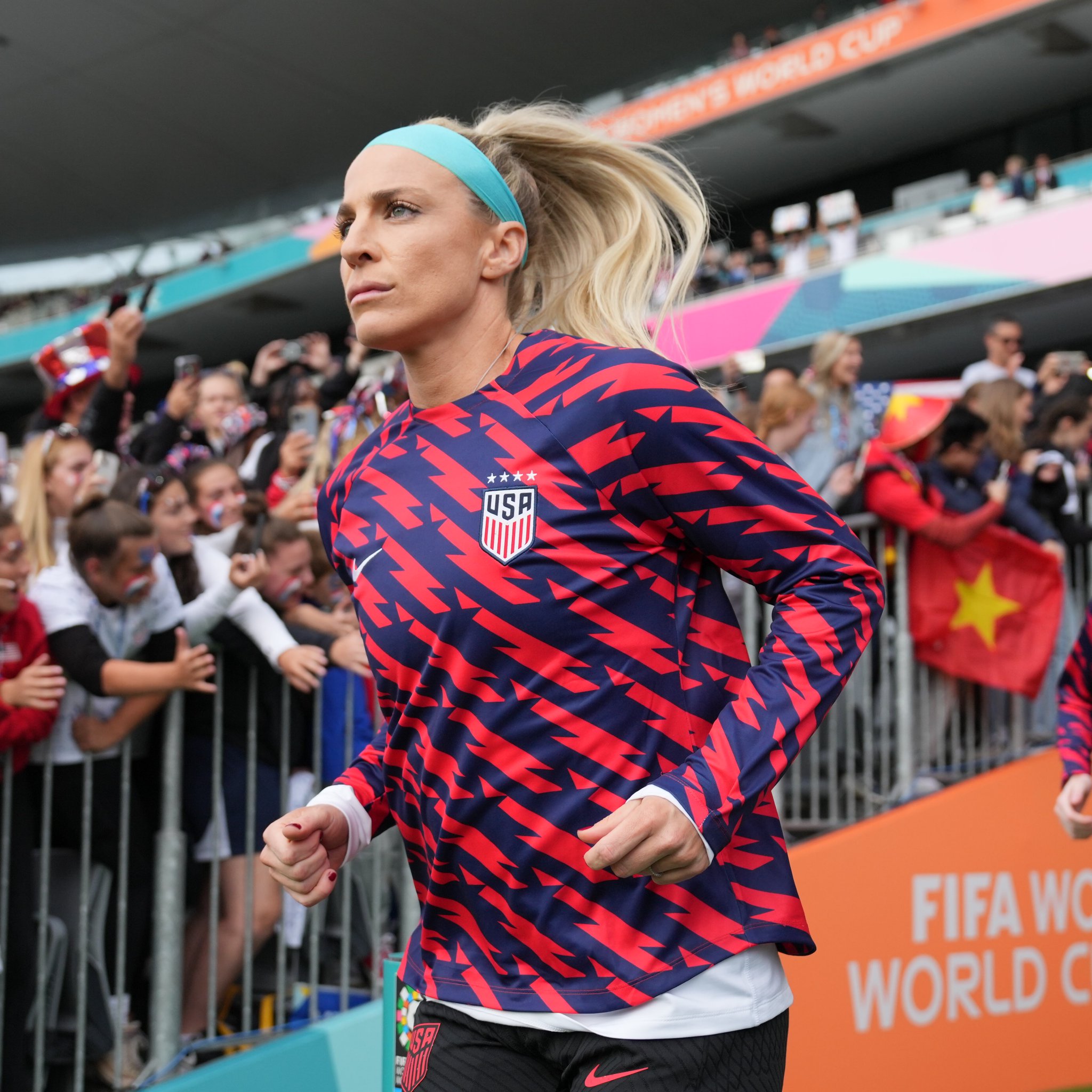 u-s-women-s-national-soccer-team-on-twitter-stepping-out-https-t