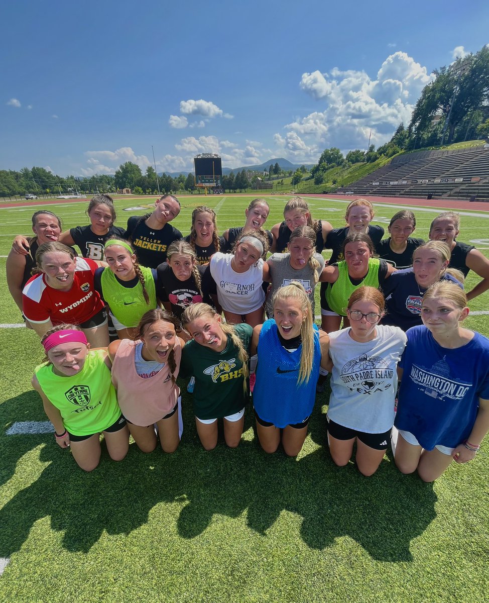 BHSUWSOC's tweet photo. Discovery Camp 2023 recap 🤘🏻
Thank you to everyone who came out!! We had an amazing time with you all and hope to see you all again! https://t.co/EE3BMQaKGQ