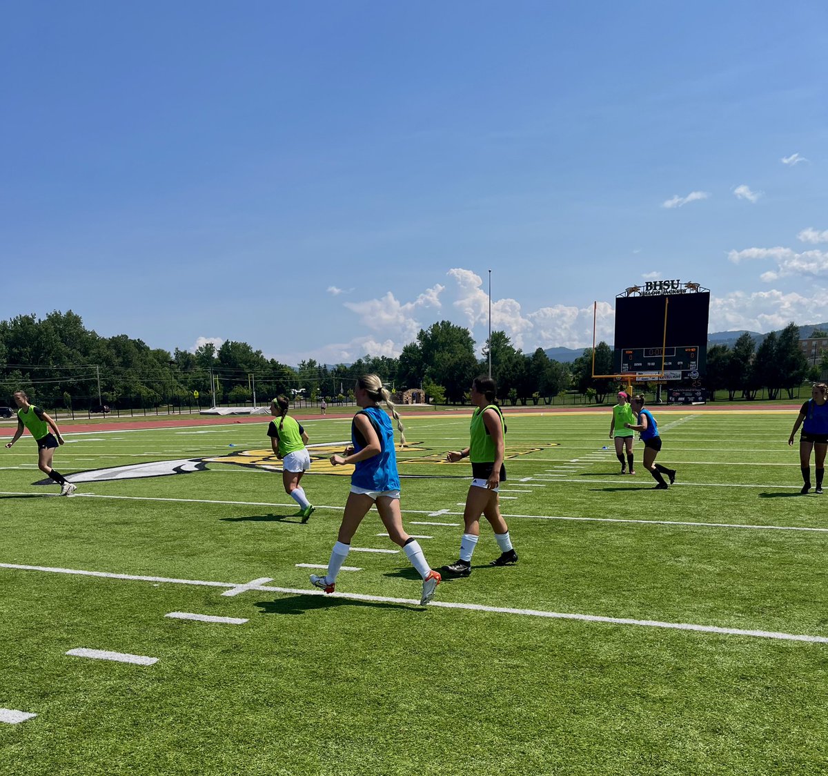 BHSUWSOC's tweet photo. Discovery Camp 2023 recap 🤘🏻
Thank you to everyone who came out!! We had an amazing time with you all and hope to see you all again! https://t.co/EE3BMQaKGQ