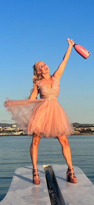 Not a Barbie girl , I live in my own world ❤️ not plastic call me classic 💃  Be your self no matter what<a href="/tag/lam"class="tags"><span>#lam</span></a><a href="/tag/bailando2023"class="tags"><span>#bailando2023</span></a>
