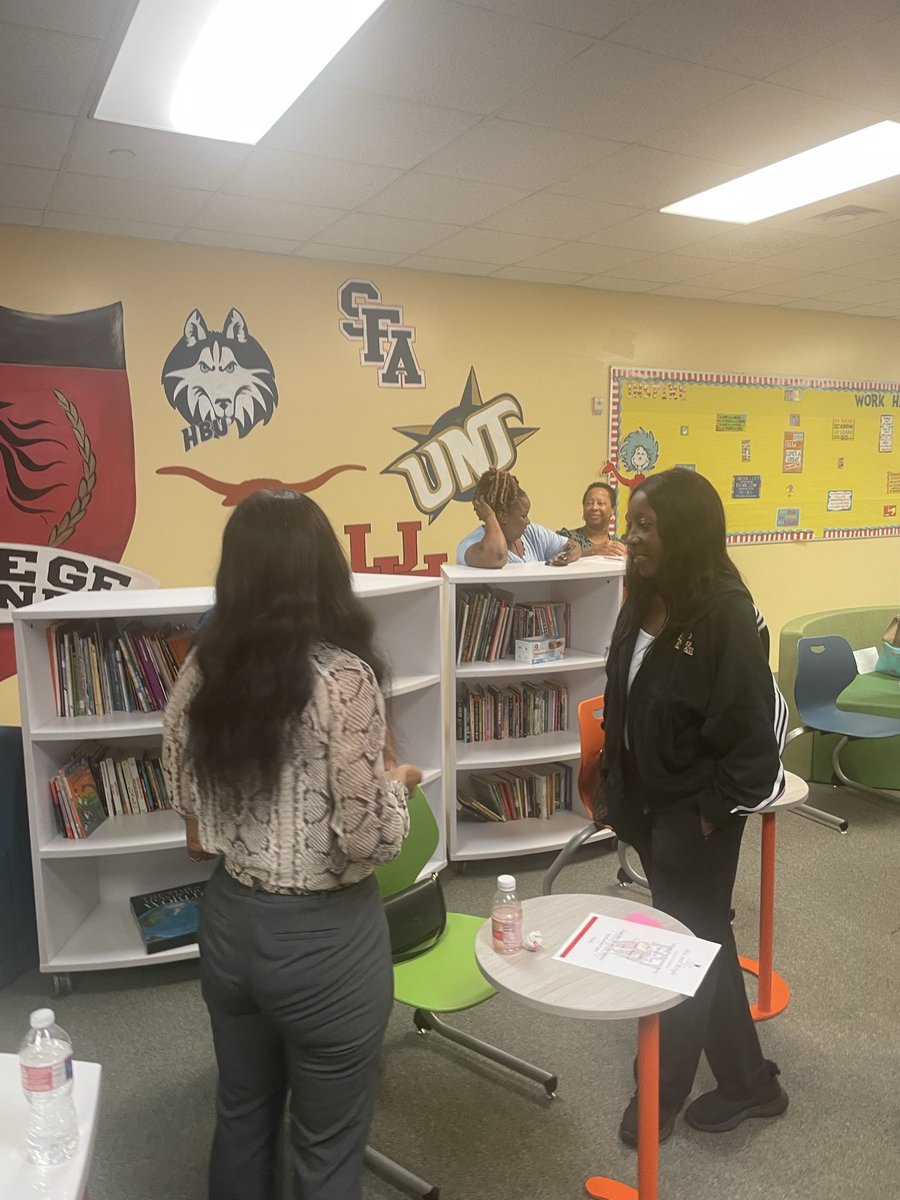 TamitraJ's tweet photo. The COOKing pot is already stirring. We had a great time at our Mix &amp; Mingle. So many amazing educators motivated &amp; excited about closing the achievement gap and increasing strong readers. Thank you @MosleyHarr64755 and @CookMagnet for showing up today! #Destination2035conquered https://t.co/HltbSIwbJ4