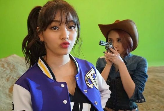 Mili || Aus 📌 tweet media