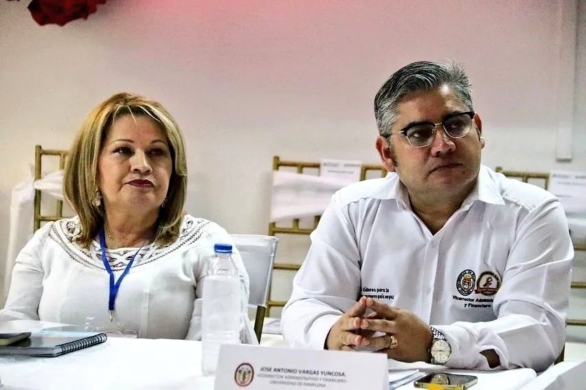 Sedebat_'s tweet photo. Todo un éxito el primer día del Foro Binacional Colombo-Venezolano con la presencia de autoridades de ambos países que nos reunimos para conversar sobre los Desafíos de la Reapertura Fronteriza después de 9 meses 
@NicolasMaduro
@FreddyBernal
@petrogustavo
@BermudezJoseA https://t.co/oKeFGobNF1