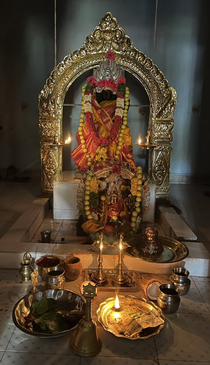 SaiLokeshKumar1's tweet photo. రాజంపేట మండలం వత్తలుూరు వడ్డేపల్లి గ్రామంలో రేణుక ఎల్లమ్మ జాతరలో పాల్గొనడం జరిగినది.

గ్రామంలోని ఆలయం వద్ద పూజలు నిర్వహించి అమ్మ అశీసులతో అందరు సుభిక్షంగా ఉండాలని ప్రార్థిస్తున్నాను.

@PurandeswariBJP https://t.co/HzgtskY9Mq