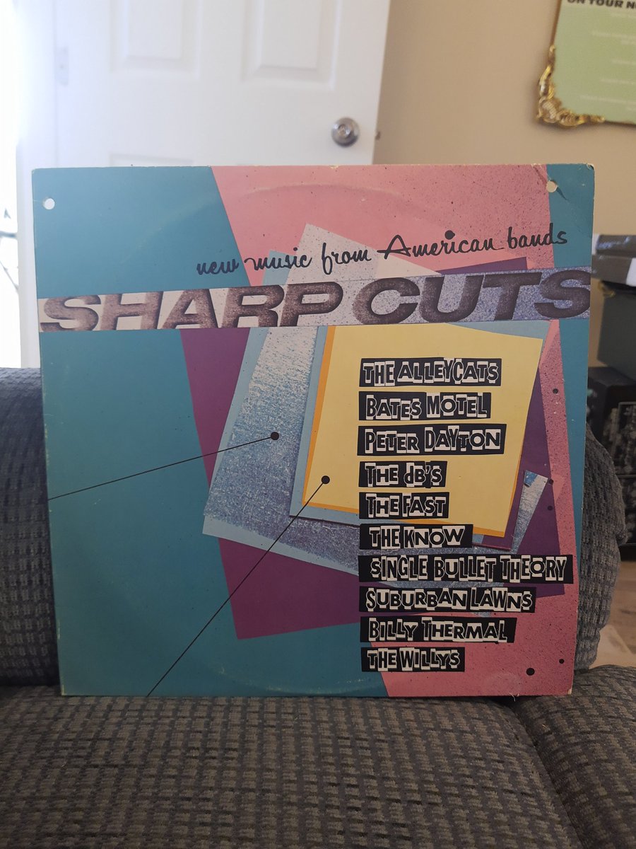 Sharp Cuts - New Music From American Bands
1980 compilation of new wave and punk from Planet Records. Featuring songs produced by Ric Ocasek and Robbie Kreiger.
#NowPlaying #vinyl #records #vinylrecords #newwave #punk https://t.co/d8IBlDZAej