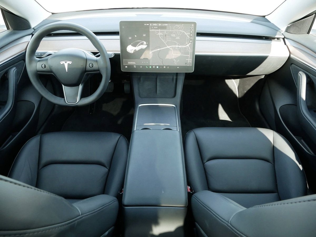 LutherMazdaKC's tweet photo. Going electric? 🔌 Then you'll want to check out this Tesla Model 3! Its only had one previous owner and has 9,070 miles. Details 👇
https://t.co/XCwYfjypol https://t.co/QiKhCR7mzz