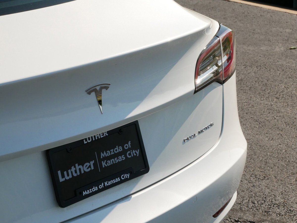LutherMazdaKC's tweet photo. Going electric? 🔌 Then you'll want to check out this Tesla Model 3! Its only had one previous owner and has 9,070 miles. Details 👇
https://t.co/XCwYfjypol https://t.co/QiKhCR7mzz