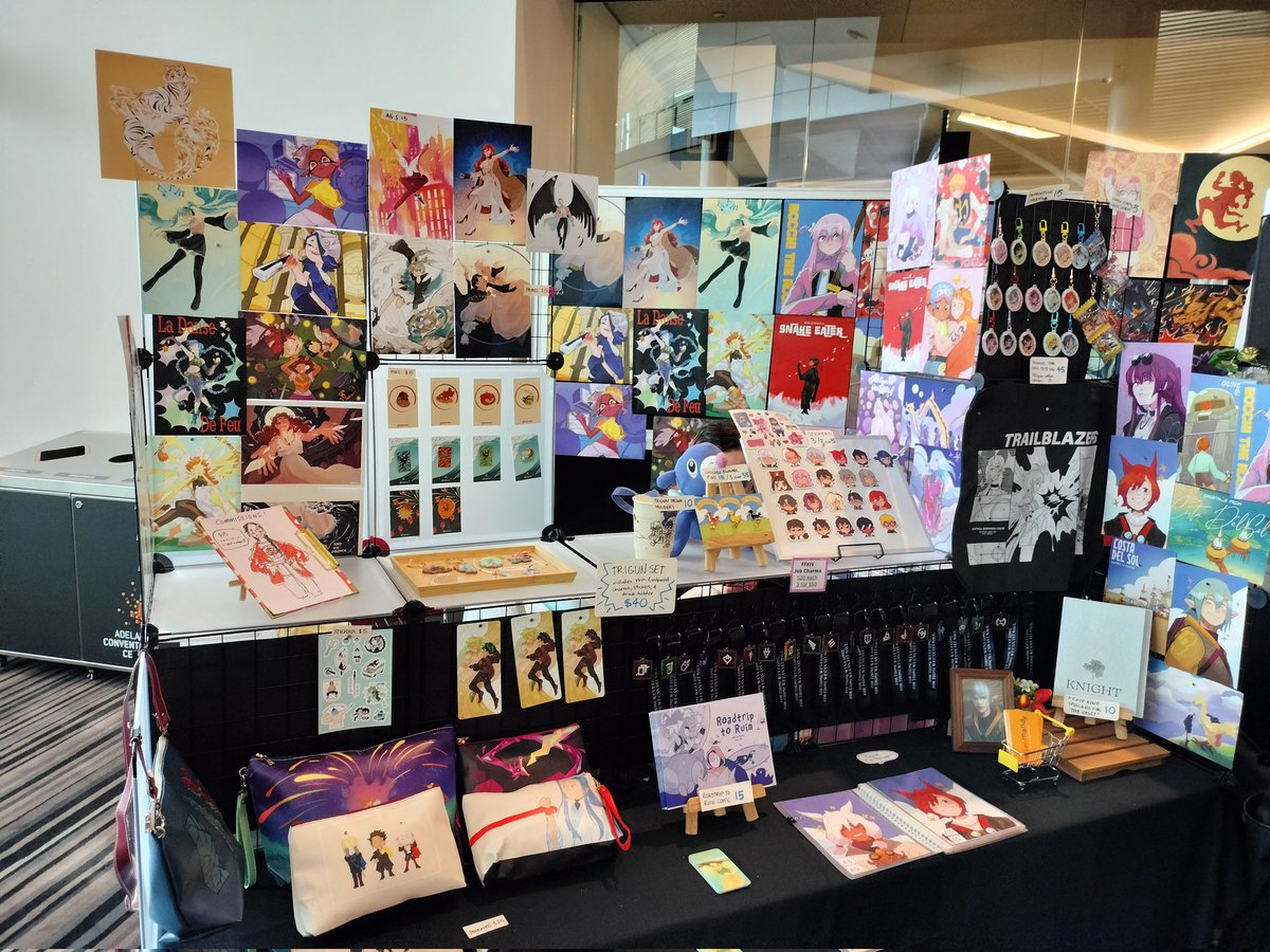 rybaris_old's tweet photo. Hello hello adelaide, come say hi and @alienmandy_ at table 53 today ! Perhaps....even tomorrow as well !! 

#avcon https://t.co/NQpFWR22aF