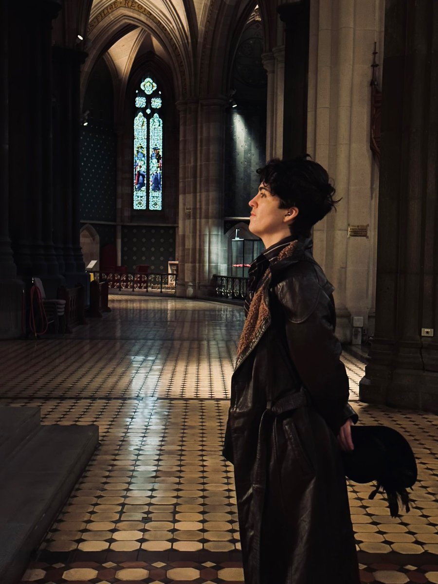 loutellstalesx's tweet photo. Get yourself a man who photographs you like you’re the main character (I’ve never felt so magical) @TheOneAzrai https://t.co/yLQUbql5Ob