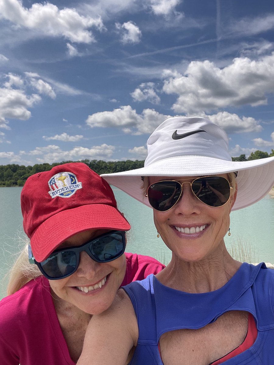 PaulaMaier3's tweet photo. The day started with a workout, and continued with a bestie walk and nature!!
#friends #nature #walking #naturewalks #stayingyoung #imsolucky https://t.co/0boziljTjG