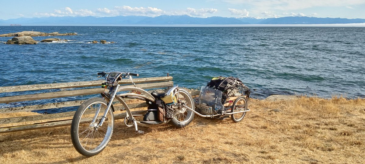 photowarrior's tweet photo. Cleansing my crystals &amp; talking to my mom. I miss her every day. My new #eChopper obsidian protection crystal is basking in the sun. This spot is where I celebrated my mother's memory after her passing. She always loved a good nature view. #FlemingBeach #yyj #yyjbike #cycling https://t.co/yn2IiMtqrJ
