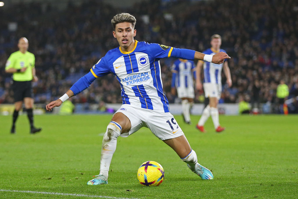 FabrizioRomano's tweet photo. De Zerbi: "Jeremy Sarmiento will go on loan, it's our current plan". 🔵 #BHAFC

"We talked with him and we agreed that after his last injury he needs to have a minimum of 35 games before coming back with us". https://t.co/aVYRzATlTV