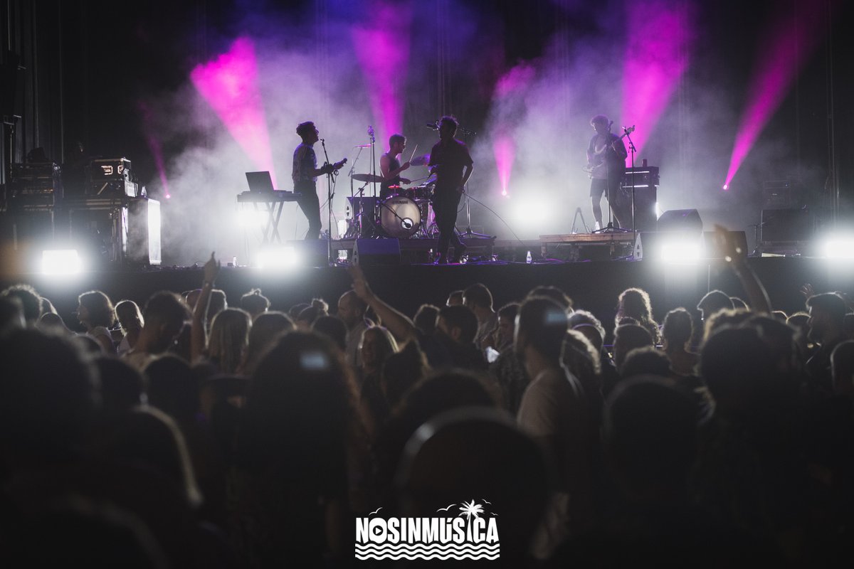 Lo de Morreo es la Fiesta Nacional sin duda 🤸🏾‍♂️ 🎫 ¡Recuerda! Está activada también la taquilla online para evitar colas. nosinmusicafestival.es 📸 Alvaro Luna #Festivaldecadiz #nosinmúsicafestival #Cádiz2023 #nosinmusica2023