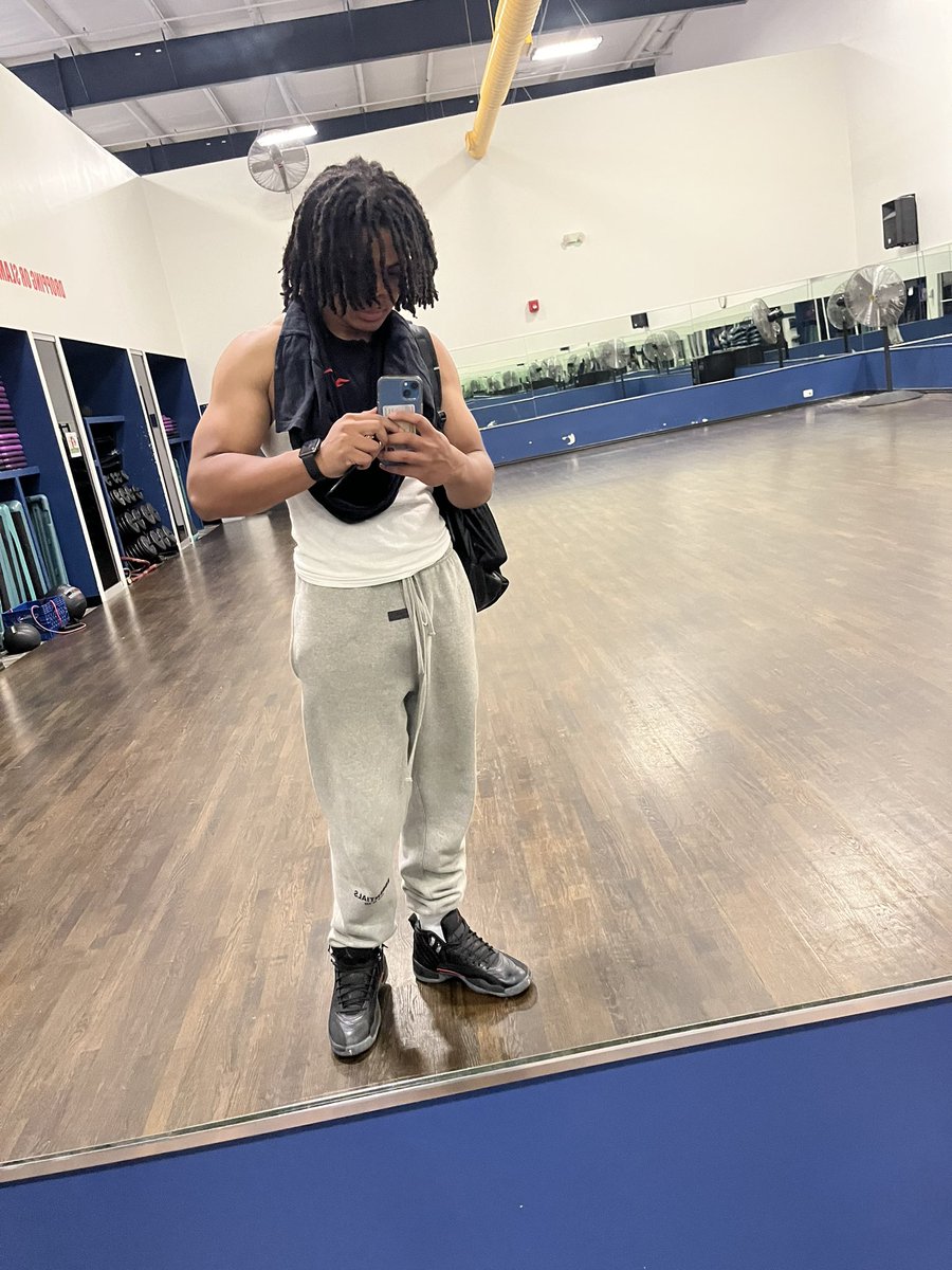 zaychasinn1's tweet image. 🏌🏽‍♂️