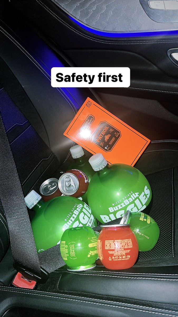 districtlazo's tweet photo. Keep my love safe https://t.co/A4MnRepVG8