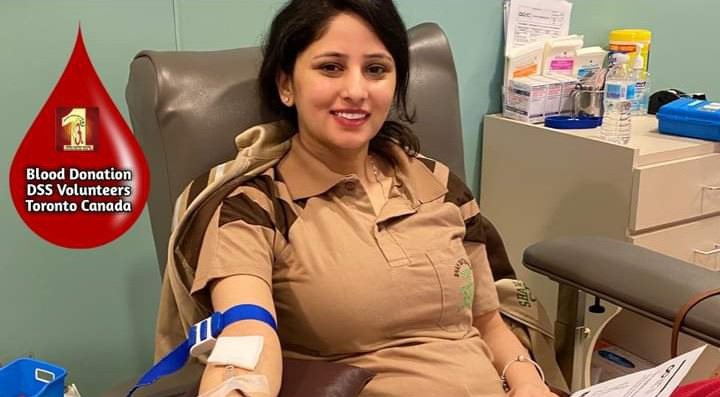 Kareenachugh07's tweet photo. Donating blood to the needy gives them second chance at life. The satisfaction is beyond explanatory!  Dera Sacha Sauda volunteers who are always ready for blood donation to #SaveLives. With the pious guidance of Saint Gurmeet Ram Rahim Ji https://t.co/uSXCczmB0m