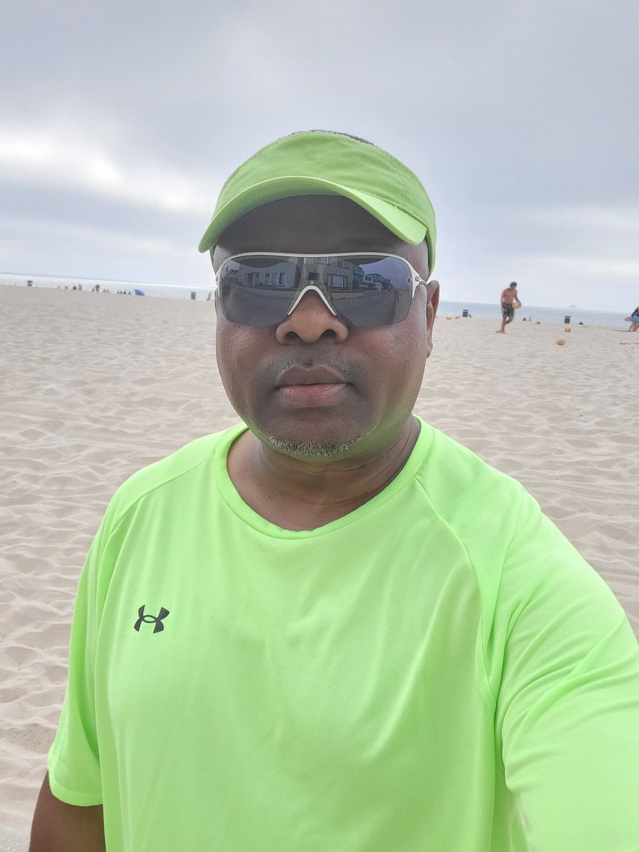 b_carlose's tweet photo. Day @ da beach.....my place of peace! #Escapism #BeachLife #HermosaBeach https://t.co/LrywCG4A1o
