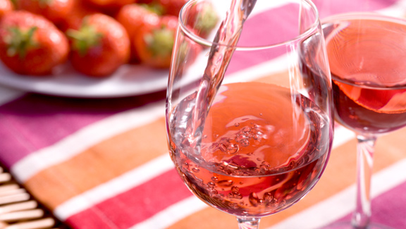 MissionBayWine's tweet photo. 🍷Summer's here and it's rosé time! --- Thursday, July 27th, anytime 2 - 6PM, 114 Channel St, San Francisco, 94158 --https://t.co/BiZgfx25D2 https://t.co/CKHkr4uvth