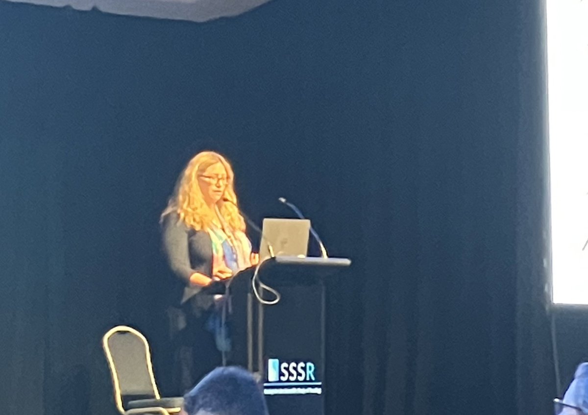 Loving this approach to thinking about set for variability: <a href="/LyndallMurray/">Lyndall Murray</a> talking about eye tracking <a href="/SSSReading/">SSSR</a> #SSSR2023