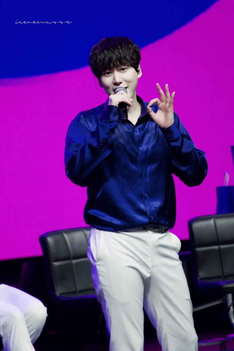 230721 SJ FAN PARTY in Manila 

🐧👌

#슈퍼주니어 #SUPERJUNIOR #SUPERJUNIORFANPARTY 
#SuperJuniorFanPartyinMNL 
#KYUHYUN #규현 #キュヒョン #圭贤
#SJ_FANPARTY #SJinMNL 
@GaemGyu