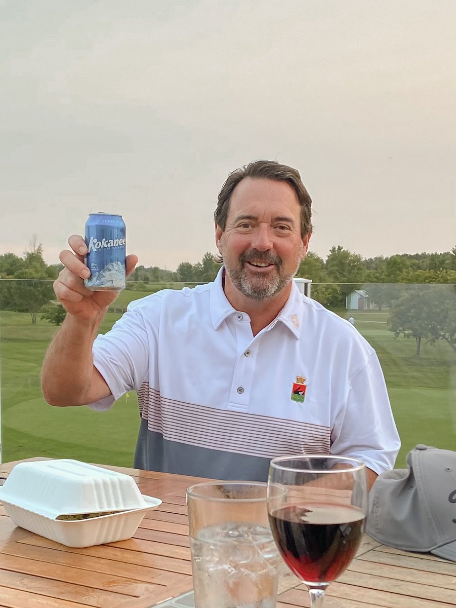 A huge congratulations to Bob Walker from Perth Australia who got a hole in 1 yesterday on hole 15 with an 8 iron at 143 metres. Cheers!! 🍻