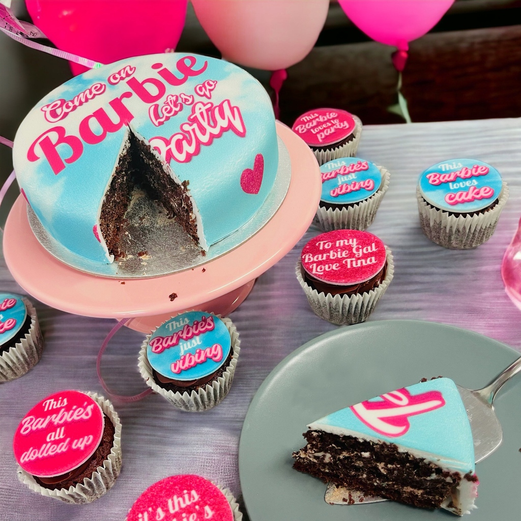 bakerdays's tweet photo. Who watched the Barbie movie last night and now wants a barbie themed party, we know we do! Who was your favourite character?
🩷🥳🩷
https://t.co/bRhpDpPBNx
#Barbielife #barbienostalgia #lifeinplastic #bakerdaysmoment #cakebypost https://t.co/b0j3Z2Qnd6