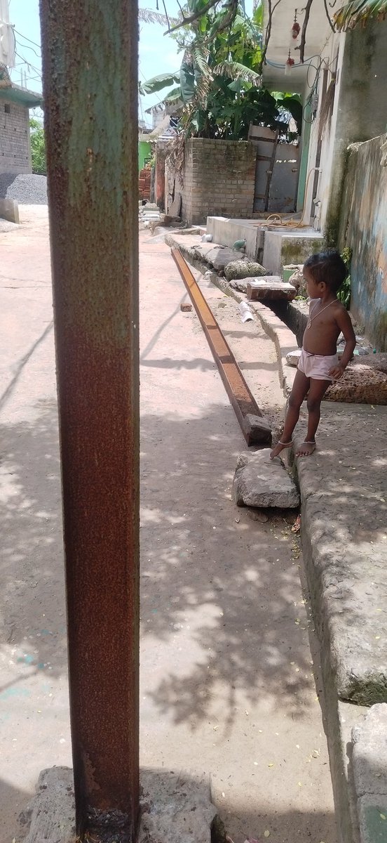 sksahoooo's tweet photo. @TPCentralOdisha @OfficialTeamATA @Puri_Official @TpcodlT81047 @samarth_verma @MBismaya @DebendraSubudh1 ପୁରୁଣା ଅସୁରକ୍ଷିତ ଖୁଣ୍ଟି ବଦଳରେ ପୁଣି ପୁରୁଣା କଳଙ୍କ ଖୁଣ୍ଟି ଲଗାଇବାର ମୂଲ୍ୟ ନାହିଁ।ଅନୁରୋଧ ଜିଆଇ କିମ୍ବା ସିମେଣ୍ଟ ଖୁଣ୍ଟି ଲଗାନ୍ତୁ। ଯାହାକି ଦୀର୍ଘ ସ୍ଥାୟୀ। https://t.co/nwhlLdzQXr