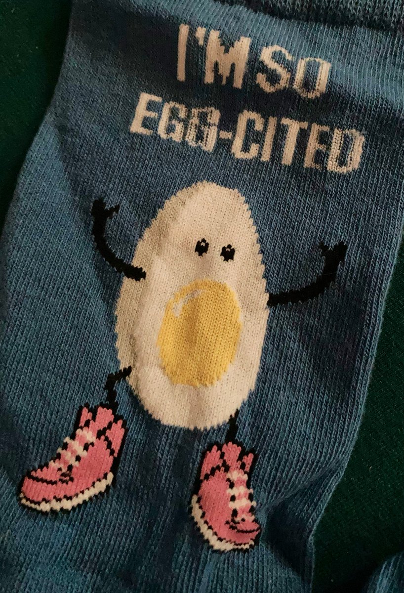 Sommerferien. 
Ich muss mir jetzt wochenlang erstmal keine Gedanken um Lehrerinnen oder Eltern machen, die Probleme mit dem Pflegi haben.
Heißt: Ich esse, trinke und mache heute mal nur, was ich will. Niemand sonst.
Erstmal passende Sacken zur Gammelhose: